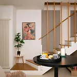 Corte Cavour Duplex Centro, Wifi E Garage Lägenhet *