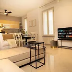 Corte Cavour Duplex Centro, Wifi E Garage Lägenhet Gallarate
