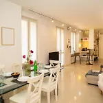 Lägenhet Corte Cavour Duplex Centro, Wifi E Garage *