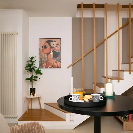 Corte Cavour Duplex Centro, Wifi E Garage Apartment *