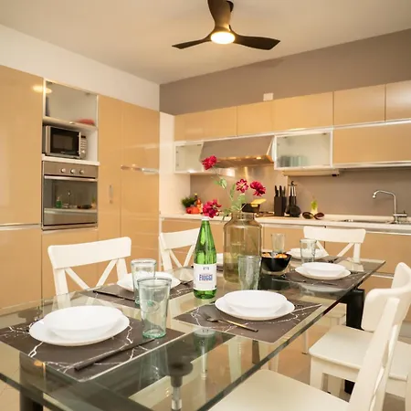 Apartment Corte Cavour Duplex Centro, Wifi E Garage *