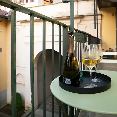 Corte Cavour Duplex Centro, Wifi E Garage Apartment