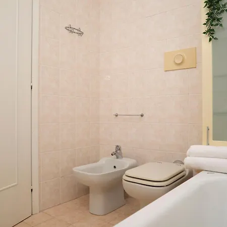 Corte Cavour Duplex Centro, Wifi E Garage Apartment Gallarate
