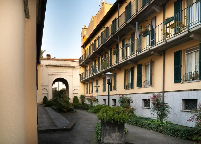 Corte Cavour Duplex Centro, Wifi E Garage Apartamento