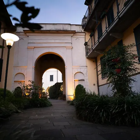 Corte Cavour Duplex Centro, Wifi E Garage 아파트 갈라라테