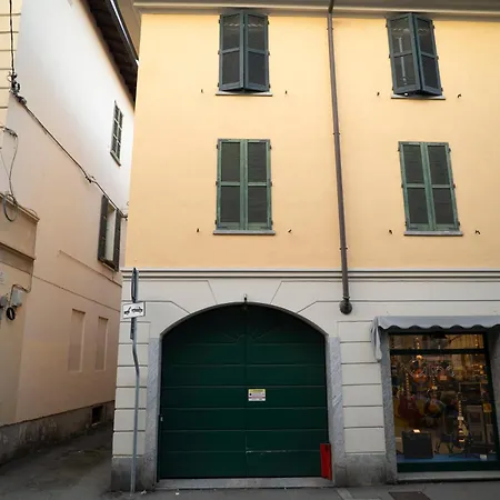 Corte Cavour Duplex Centro, Wifi E Garage * 갈라라테