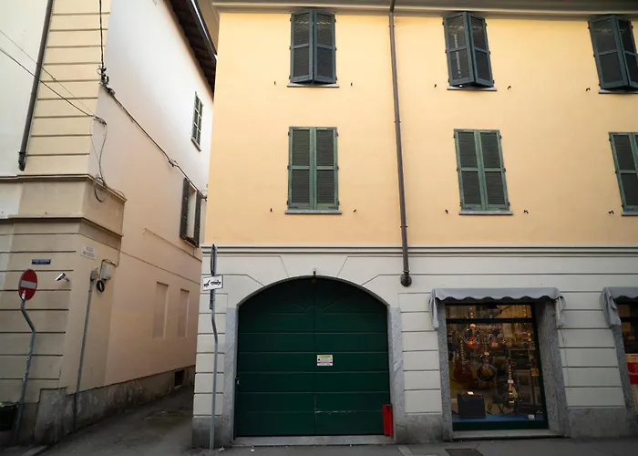 Corte Cavour Duplex Centro, Wifi E Garage * 갈라라테