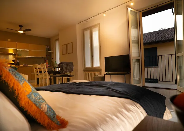 Corte Cavour Duplex Centro, Wifi E Garage * 갈라라테