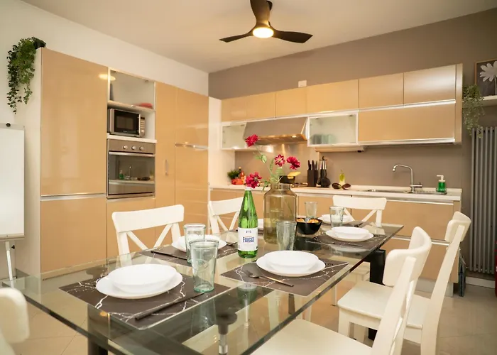 아파트 Corte Cavour Duplex Centro, Wifi E Garage *