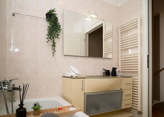 아파트 Corte Cavour Duplex Centro, Wifi E Garage 갈라라테
