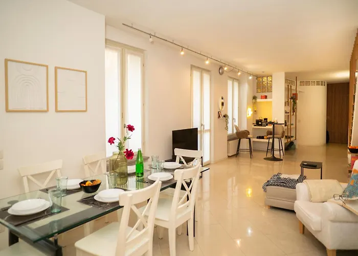 아파트 Corte Cavour Duplex Centro, Wifi E Garage *